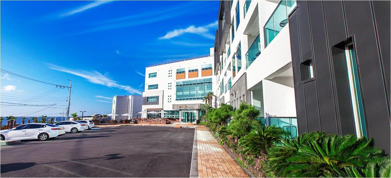 Rich Hotel Jeju Exterior photo